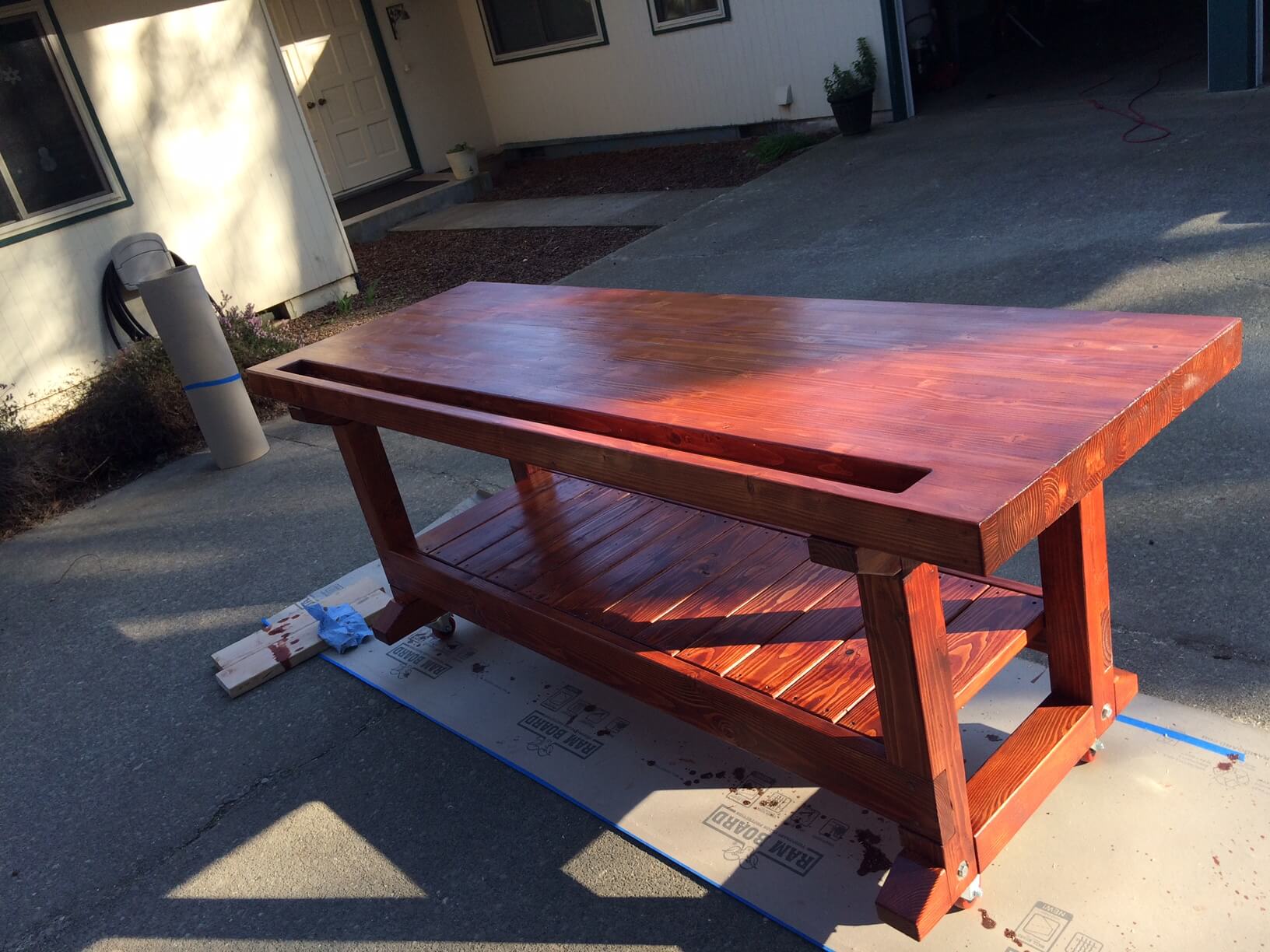 Build your own workbench for the patio