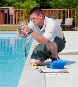 Hire a professional pool cleaner for maximum swimming value