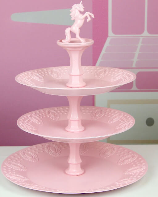 Pink dessert trays make for great decor