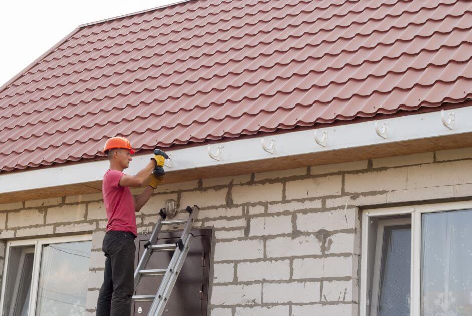 Repair roof eave