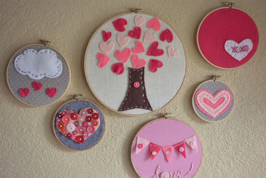 These super cute embroidery hoops are perfect for the kids!