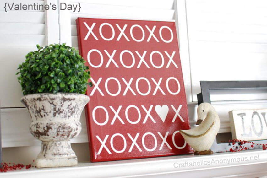 This super cute XOXO canvas decoration is perfect for Valentine's Day.